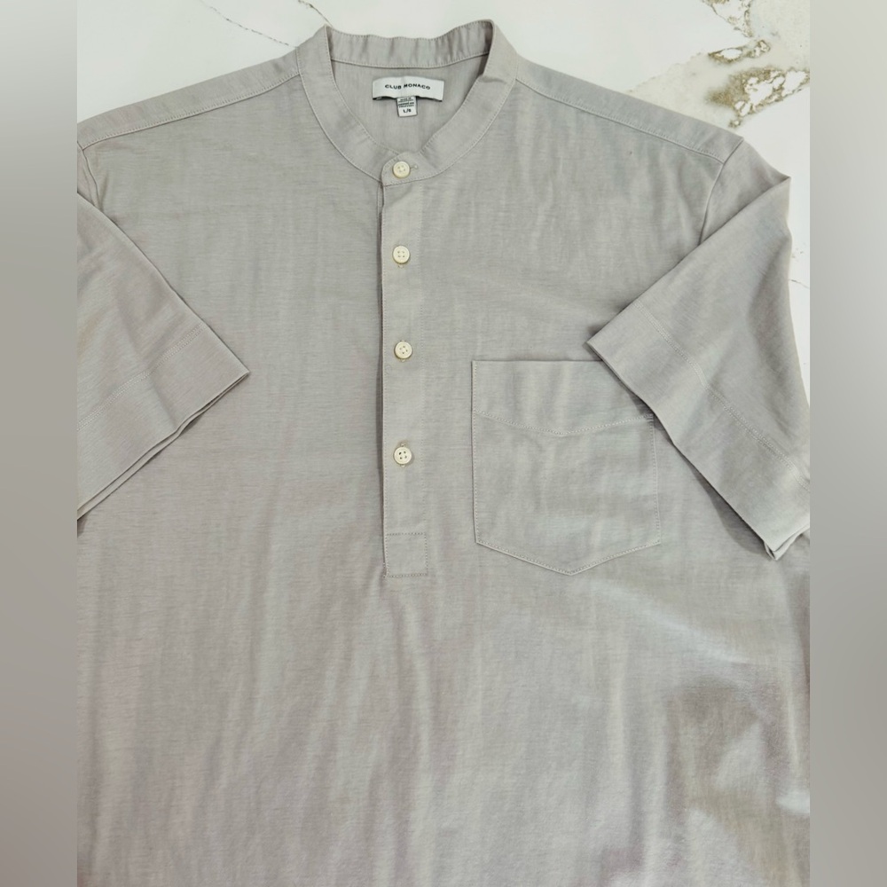 Club Monaco Light Tan Casual Button Down Deck Shirt Size Large EUC